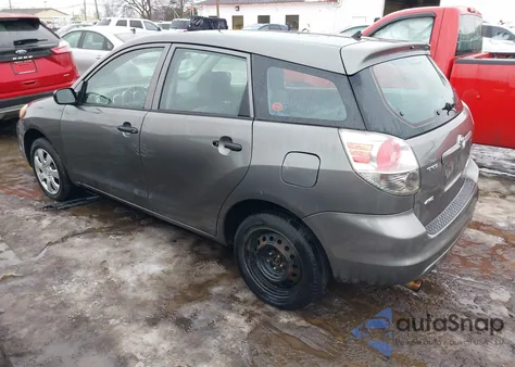 2006 Toyota Matrix z USA, uszkodzony, nr VIN 2T1LR32E36C562857